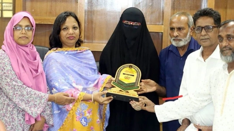 Cumilla Student Handwrites Entire Holy Quran in Eight Months, Earns Public Recognition