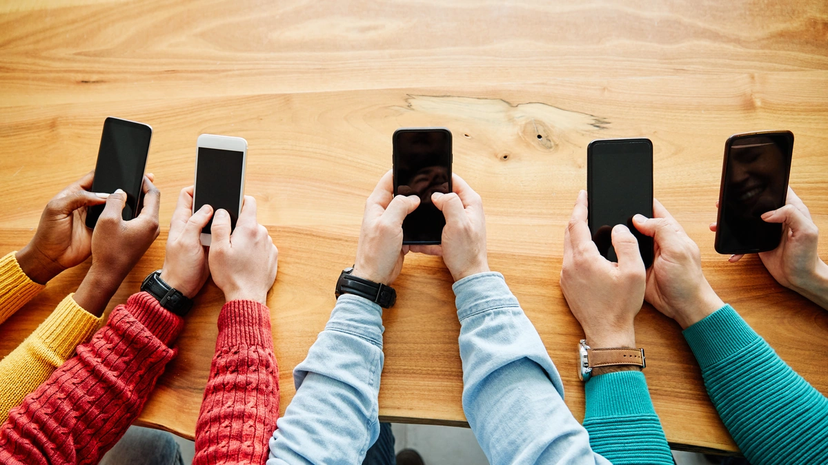 Government Reduces Mobile Phone Import Tax From 61% to 43.4%