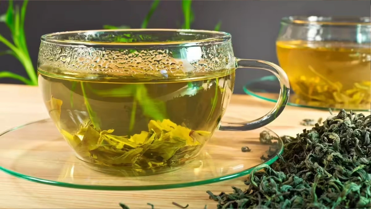 Empty Stomach Green Tea Healthy Habit or Bad Idea?