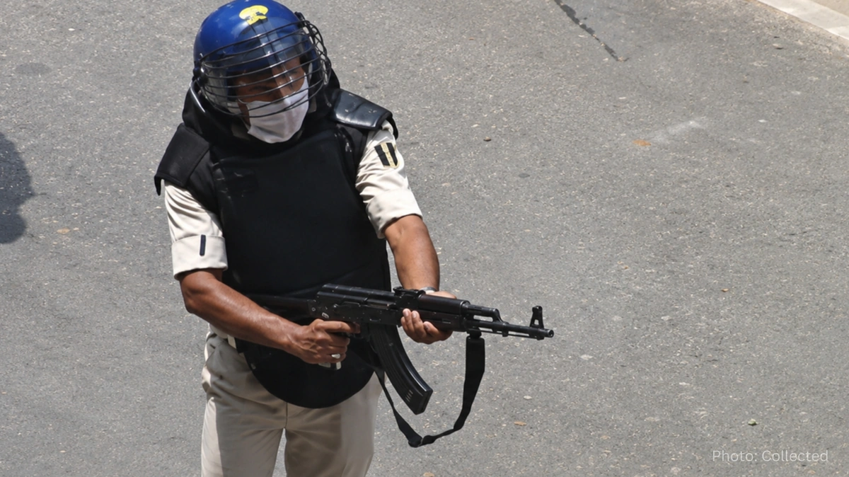 Indian Policeman Suspended After Firing AK-47 During Student Protest in Bihar