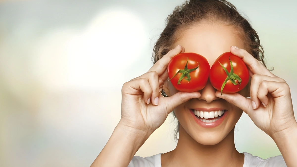 Use Raw Tomato for Clearer, Healthier Skin